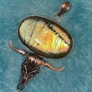 Fiery Labradorite cow bull skull keychain
